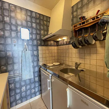 2 Pieces Avec Loggia, A 200m De La Mer, 4 Couchages, Avec Tv Et Lave-linge Sechant - Fr-1-224c-213 * Saint-Hilaire-de-Riez